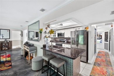 Adorable home ideally located just three lots from the river and - photo 6