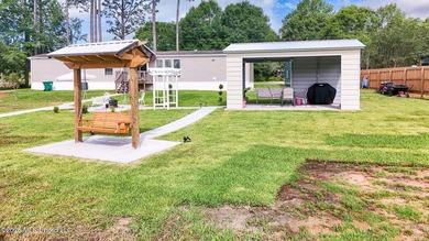 Escape to your own private lakeside retreat! Nestled on 1.3 - photo 14
