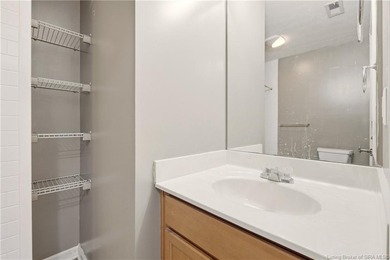 2 Bedroom, 1 bath Pocket Home located in the Charming Villas of