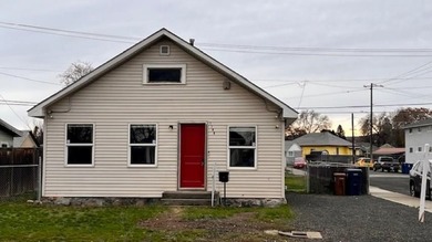 Charming 2-Bedroom Home on a Corner Lot This cozy 2-bedroom