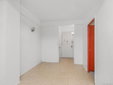 Welcome to 1725 Purdy St #2E. 1 Bedroom 1 Bathroom apartment - photo 6