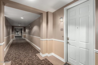 Gorgeous Condominium with split floor plan in Surprise!