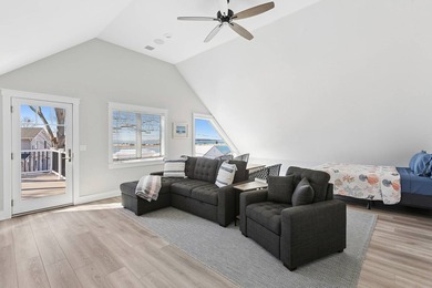 Welcome to your dream home, newly constructed in 2024, offering - photo 12