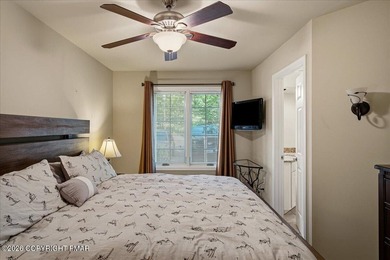 Well-maintained contemporary townhome located in the highly - photo 23