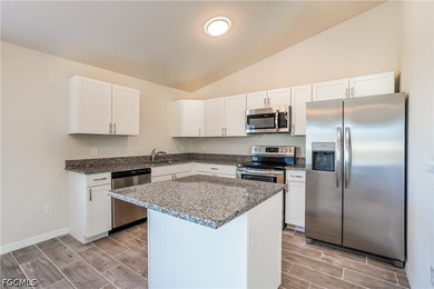 Discover this charming 3 bedroom, 2 bathroom home offering 1,502 - photo 5