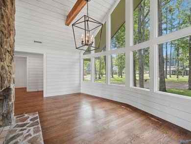 Beautiful waterfront property on Lake Guntersville featuring 4 - photo 30