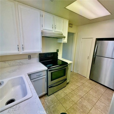 !!LOOK NO FURTHER!! A SMALL BIT OF PARADISE!! COME ENJOY BELMONT - photo 3