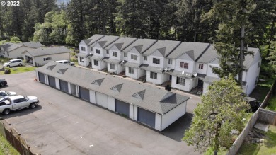 Greenleaf Lake Home For Sale in North Bonneville Washington