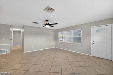 Welcome to this spacious and versatile Sarasota home offering - photo 5