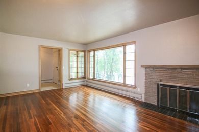 Welcome to this completely renovated stunner! Exquisite exterior - photo 8