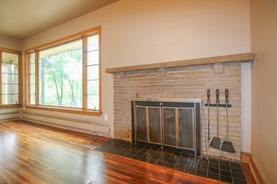 Welcome to this completely renovated stunner! Exquisite exterior - photo 9