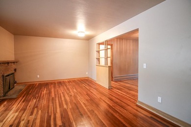 Welcome to this completely renovated stunner! Exquisite exterior - photo 10