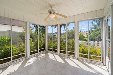Along a beautiful tree-lined street in the heart of Avalon - photo 16
