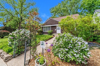 5/31 OPEN HOUSE CANCELLED. WELCOME HOME to this lovely gem of a - photo 7