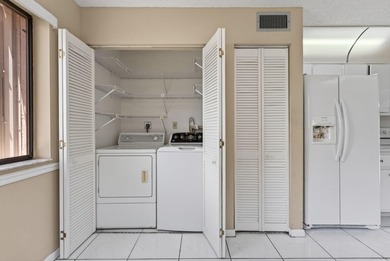 Beautiful spacious first floor garden apartment with spectacular - photo 30