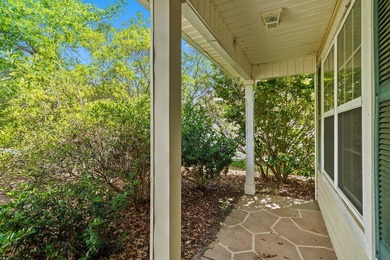 Along a beautiful tree-lined street in the heart of Avalon - photo 40