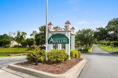 Along a beautiful tree-lined street in the heart of Avalon - photo 43