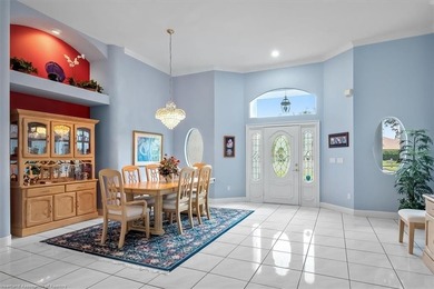 CUSTOM-BUILT, EXECUTIVE HOME on an oversized cul-de-sac lot in - photo 5