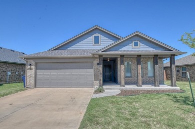 Lake Overholser Home Sale Pending in Yukon Oklahoma