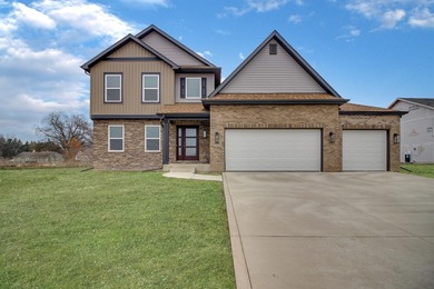 (private lake, pond, creek) Home For Sale in Merrillville Indiana