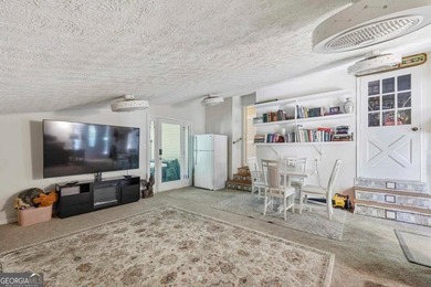 Escape to the lake in this beautiful 3-bedroom, 2-bath cottage - photo 13