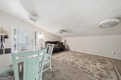 Escape to the lake in this beautiful 3-bedroom, 2-bath cottage - photo 14