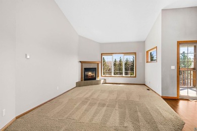 Welcome to this beautifully maintained 4-bedroom, 3-bath - photo 6