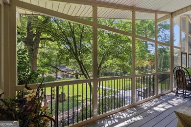 Escape to the lake in this beautiful 3-bedroom, 2-bath cottage - photo 23