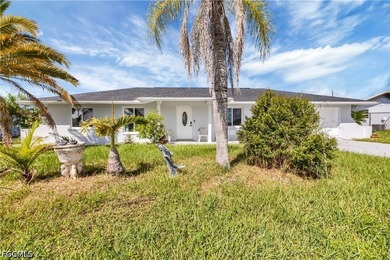 Welcome to this well-maintained Port Charlotte home offering 3 - photo 1