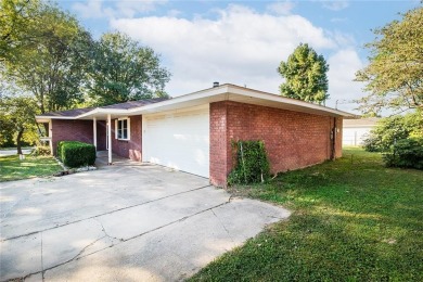 ****UPDATE: REMODELED BATHROOM AND PAINT THROUGHOUT!****