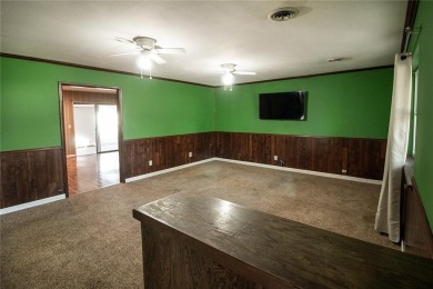 ****UPDATE: REMODELED BATHROOM AND PAINT THROUGHOUT!****