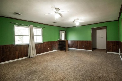 ****UPDATE: REMODELED BATHROOM AND PAINT THROUGHOUT!****