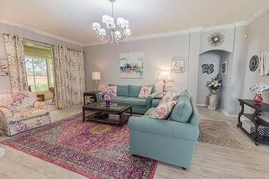 Gorgeous updated 2/2/2 with flex room with high-end finishes - photo 3