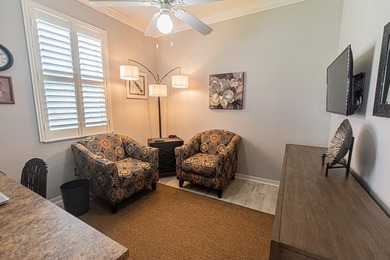 Gorgeous updated 2/2/2 with flex room with high-end finishes - photo 10