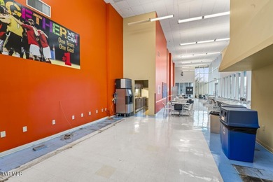 Former AT&T call center building with 54,683 sq ft. Steel frame - photo 11