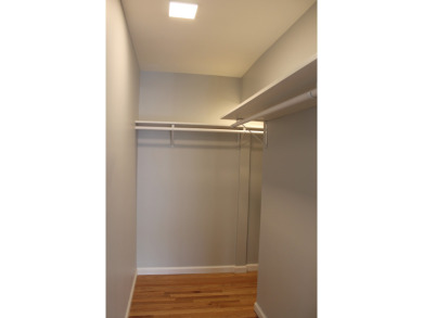 Updated lake front, new kitchen, 4 new baths, 3 bedrooms + more! - photo 17