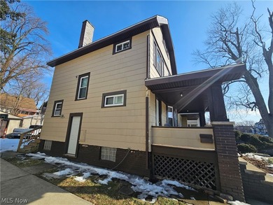 INVESTOR OPPORTUNITY! Whether you're looking to purchase your - photo 3