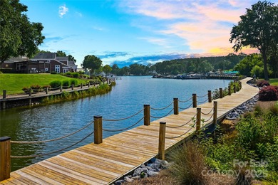 Lake Condo For Sale in Cornelius, North Carolina