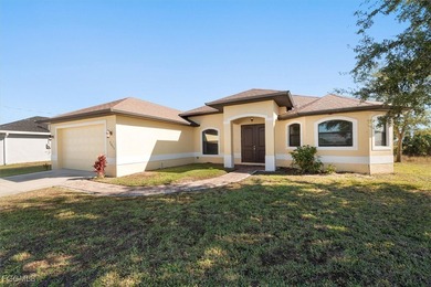 Cape Coral Lakes Area Home For Sale in Cape Coral Florida