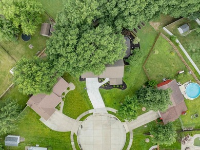 Nestled on a spacious .80-acre cul-de-sac lot in the desirable - photo 3
