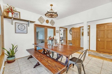 SOUTHERN LIVING, MEETS EQUESTRIAN LIVING ON 107 PRIVATE ACRES - photo 14