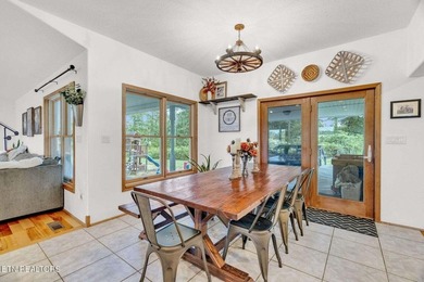 SOUTHERN LIVING, MEETS EQUESTRIAN LIVING ON 107 PRIVATE ACRES - photo 15