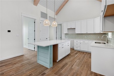 Property Description: Spoonbill Bay is a luxury bay side home - photo 21