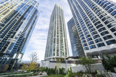 Lake Michigan - Cook County Condo For Sale in Chicago Illinois