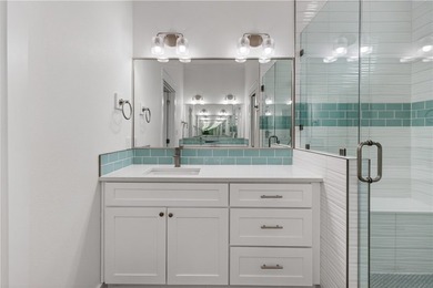 Property Description: Spoonbill Bay is a luxury bay side home - photo 26
