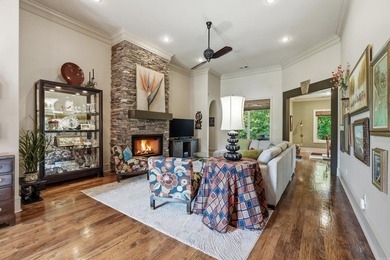 Welcome to Winthrop Point in sought-after Woodlands Edge! This - photo 7
