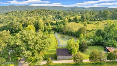 SOUTHERN LIVING, MEETS EQUESTRIAN LIVING ON 107 PRIVATE ACRES - photo 37