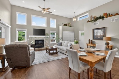 Enjoy easy main-level living in this beautifully maintained - photo 10