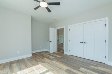 Beautiful NEW Construction on High Rock Lake - photo 12