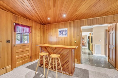 Spacious 4 Bedroom, 2.5 Bath Colonial with 2-car Garage in - photo 14
